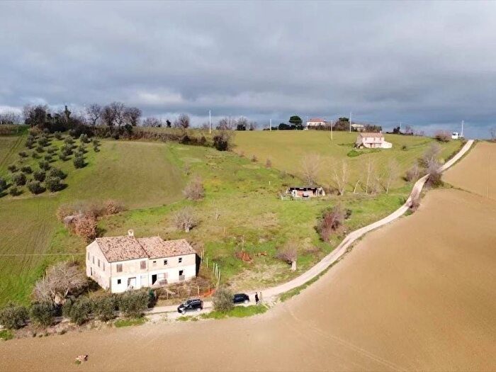 Casa in vendita in Terre Roveresche