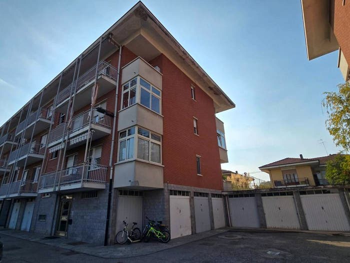 Appartamento trilocale in vendita in Via Don Severino Bertola, Centro, Castellamonte