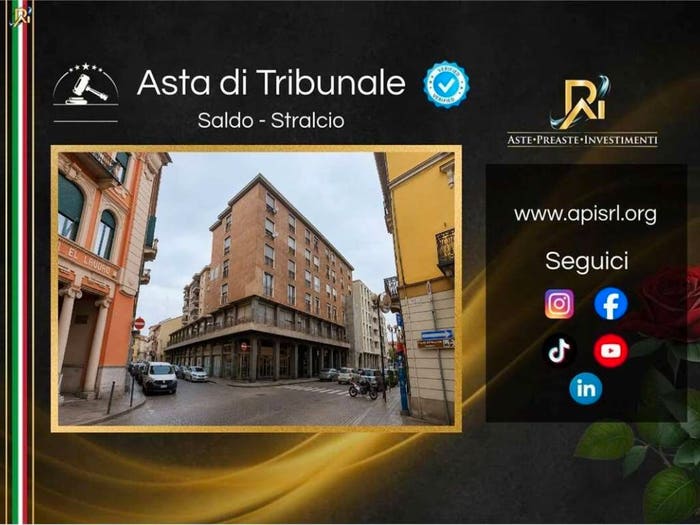 Appartamento con 5 locali in vendita in Via Camillo Cavour, Piazza della Libertà, Alessandria