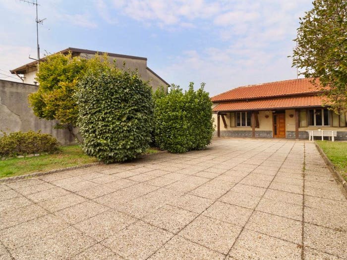 Casa quadrilocale in vendita in Via Privata Antonio Gramsci, Centro, Lentate sul Seveso