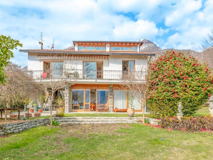 Casa con 6 locali in vendita in Via San Martino, Tremezzo, Tremezzina
