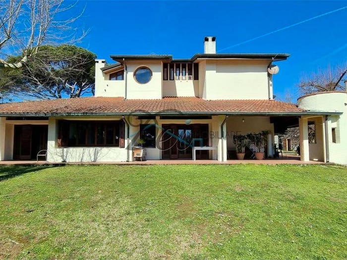 Casa con 6 locali in vendita in Via della Chiesa di Gragnano, Gragnano Lappato, Capannori