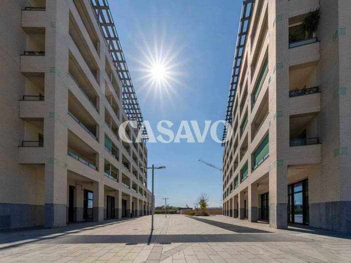 Appartamento con 6 locali in vendita in Largo Viviano Viviani, Porta a Mare, Pisa