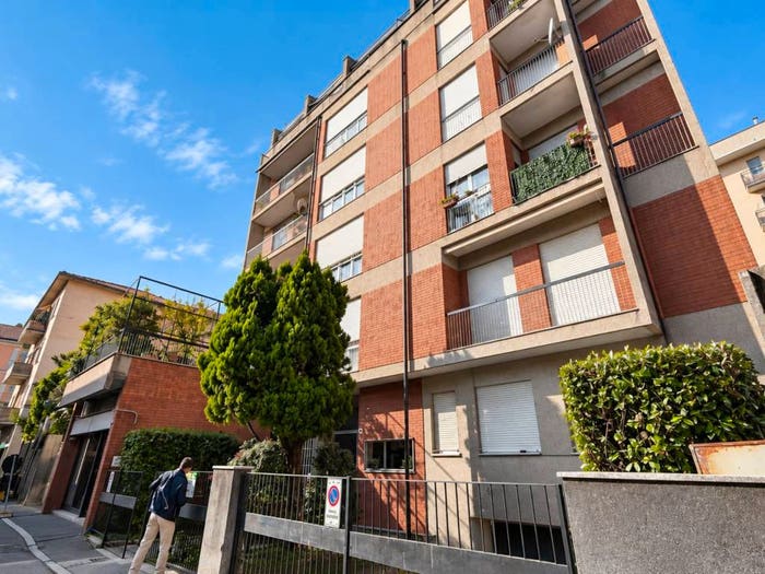 Appartamento bilocale in vendita in Via Genova, Saronno