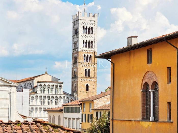 Appartamento con 5 locali in vendita in Piazza Napoleone, Piazza Napoleone San Michele, Lucca