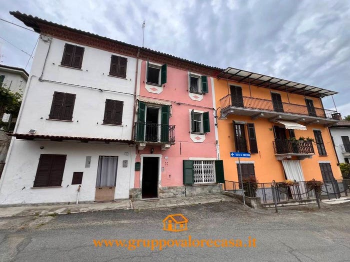 Casa in vendita in Grognardo