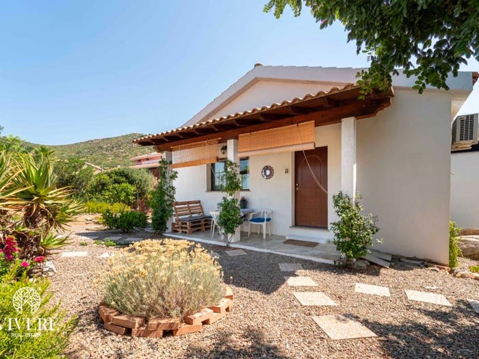 Casa quadrilocale in vendita in Via dei Carrubi, Terra Mala Geremeas, Quartu Sant'Elena