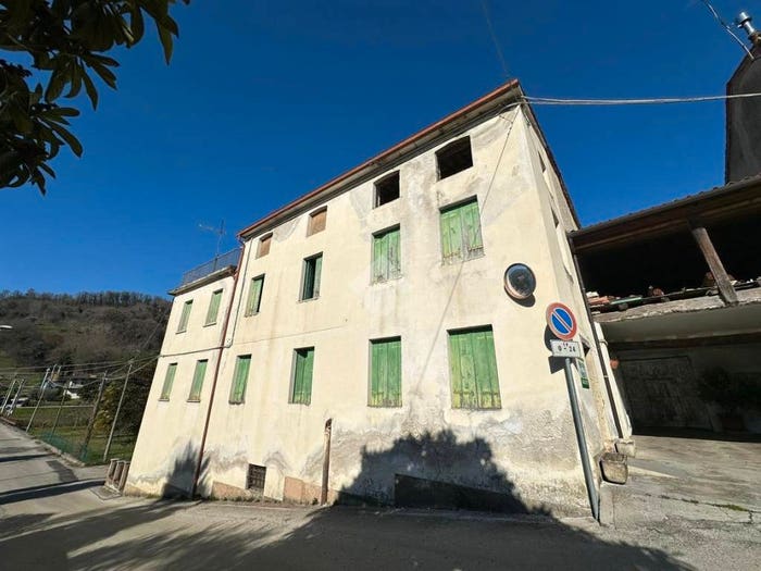 Casa quadrilocale in vendita in Via Fogliati, Colceresa