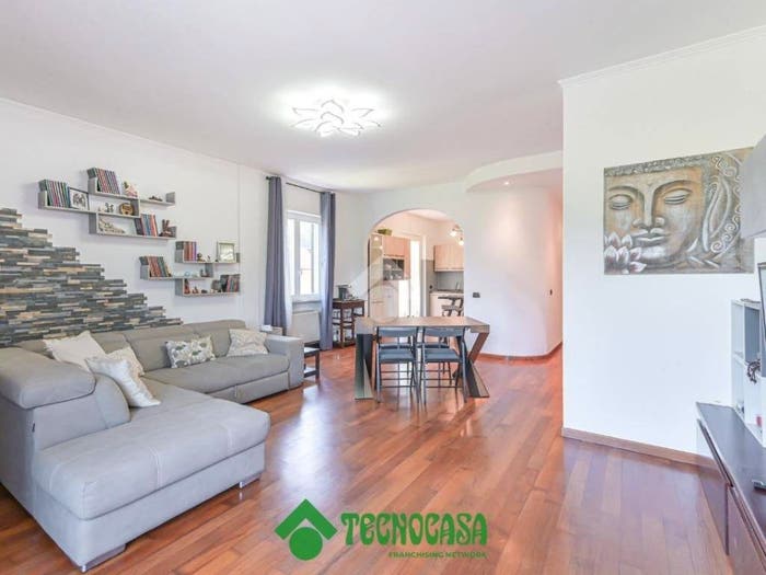 Appartamento quadrilocale in vendita in Via XXV Aprile, Centro, Ameglia