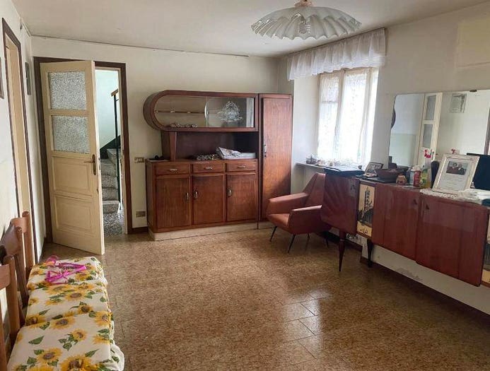 Appartamento trilocale in vendita in Vertova