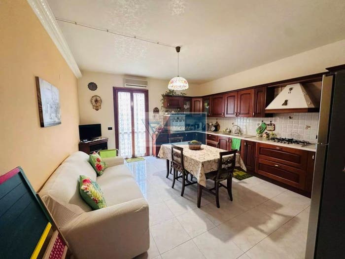 Appartamento con 6 locali in vendita in Via Francesco Giantommaso, Centro, Noto