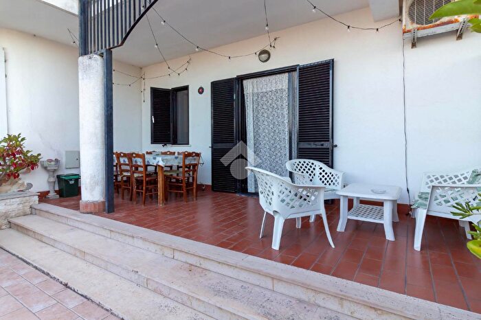 Casa trilocale in vendita in Via Sp, Zapponeta