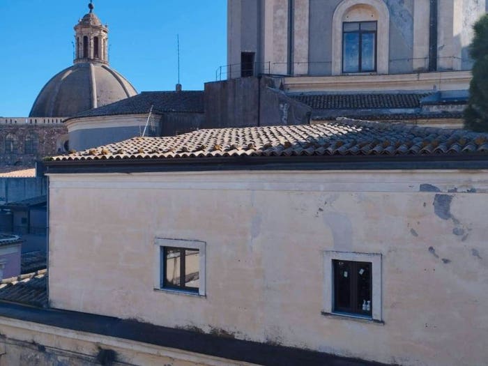 Casa con 6 locali in vendita in Via Savuto, Paternò