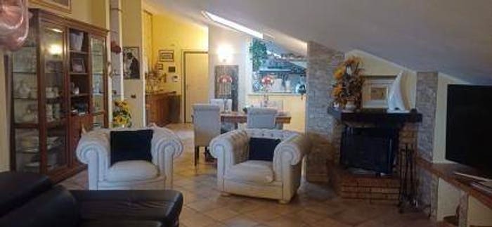 Casa quadrilocale in vendita in Fontia Fossola Fossone, Carrara