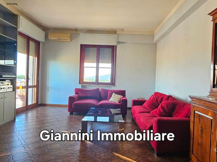 Appartamento con 5 locali in vendita in Via Sette Fratelli Cervi, Altopascio Centro, Altopascio