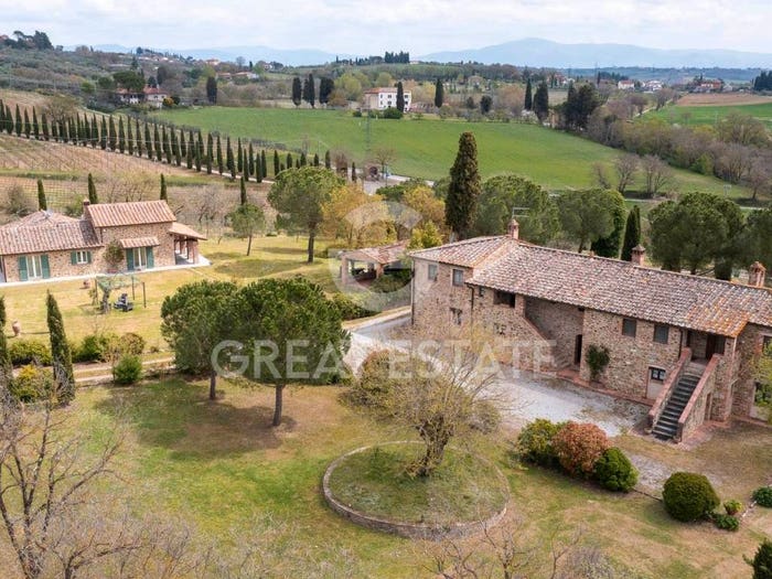 Casa con 6 locali in vendita in Via di Circonvallazione, Lucignano