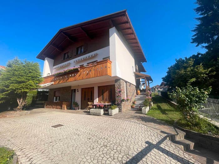 Casa quadrilocale in vendita in Via Guglielmo Marconi, Centro, Romeno