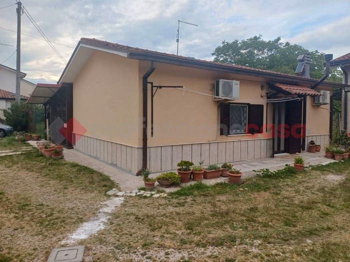 Casa trilocale in vendita in VIA STARZE, Starze, San Giovanni Incarico