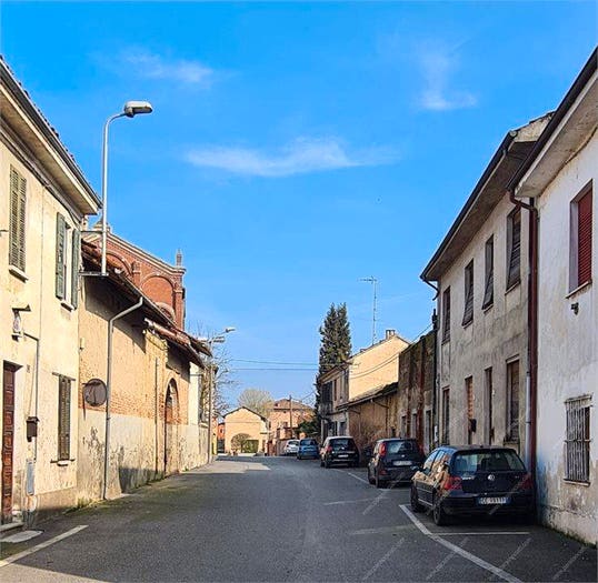 Casa con 6 locali in vendita in Via Marziani, Centro, Gambarana