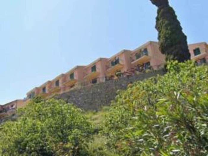Casa con 5 locali in vendita in Contrada Cardà Gallodoro ME Italia, Gallodoro