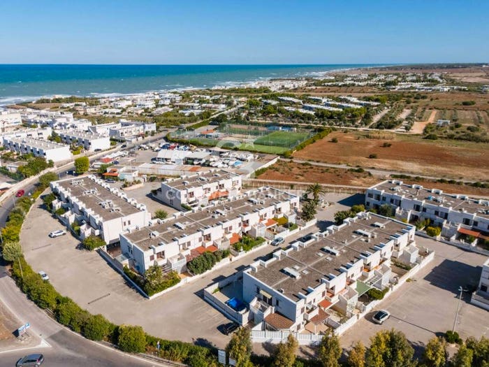 Appartamento trilocale in vendita in Viale Consolato Veneziano, Ostuni Costa, Ostuni