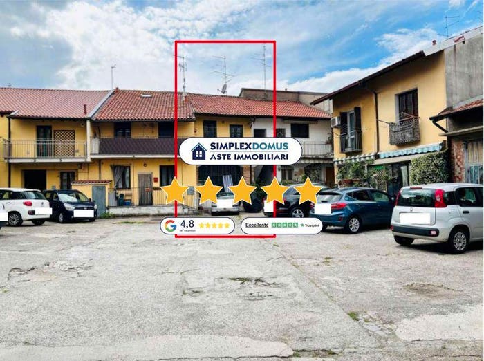 Appartamento con 5 locali in vendita in Via Marchese Fagnani, Gerenzano