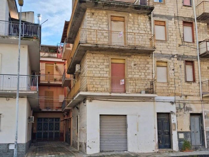 Casa quadrilocale in vendita in Via Eraclea, Lentini