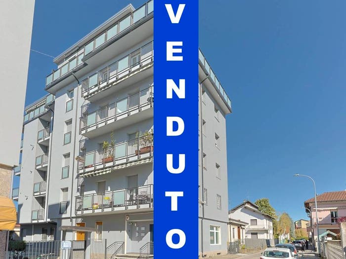 Appartamento trilocale in vendita in Via Don C Gianola, Centro, Garbagnate Milanese