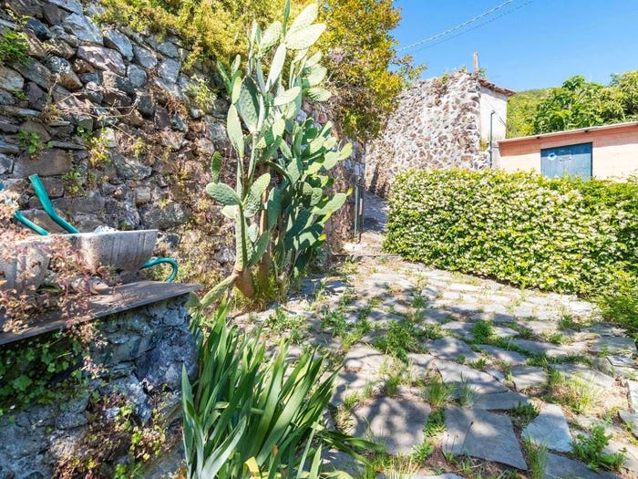 Appartamento trilocale in vendita in Località San Giorgio, Bonassola