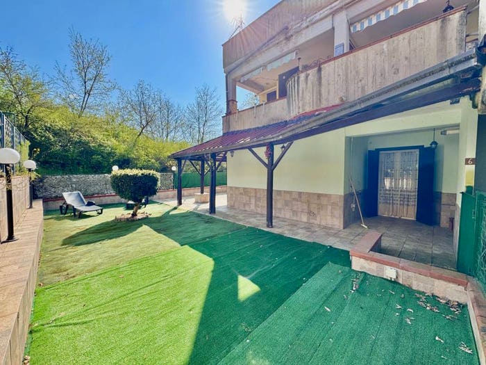 Appartamento trilocale in vendita in Via La Grande Quercia Nuova, Centro, Vinchiaturo