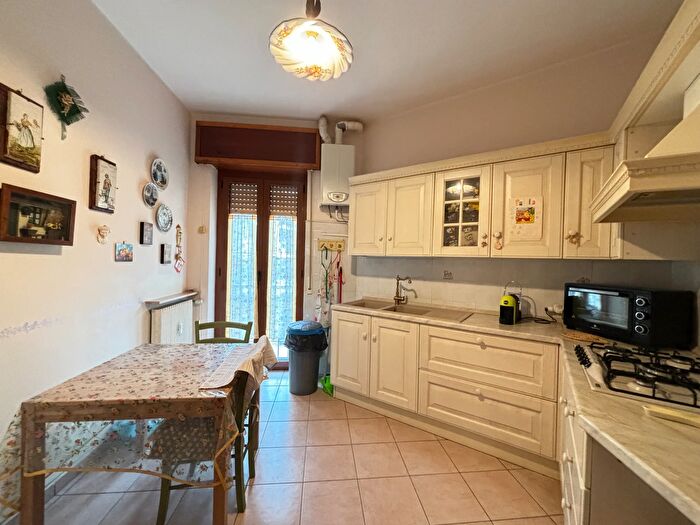 Appartamento quadrilocale in vendita in Via Molineria San Nicolò, Piacenza