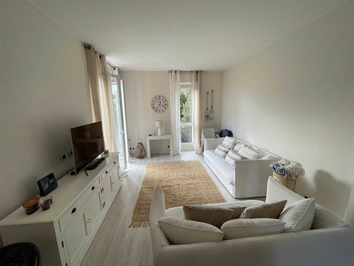 Appartamento con 6 locali in vendita in Via del Mare, Pineta, Arenzano