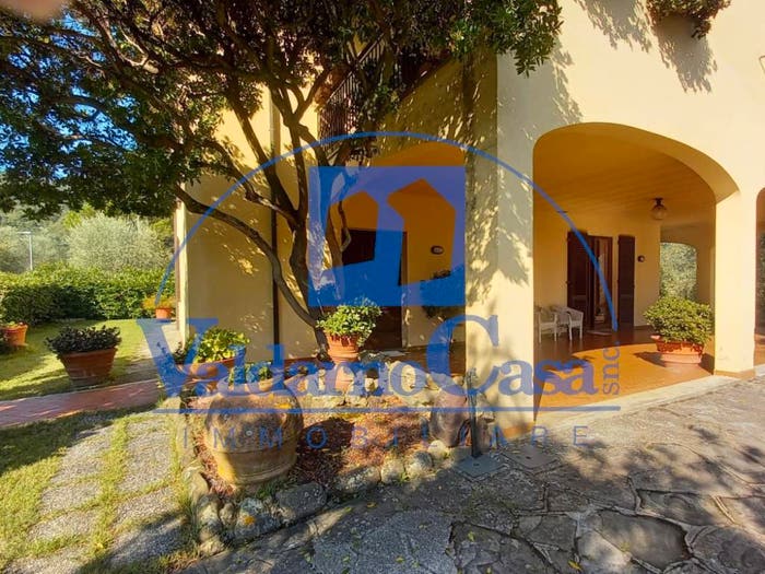 Casa con 6 locali in vendita in Via Poggio alla Croce, Loppiano Pian Delle Macchie, Figline e Incisa Valdarno