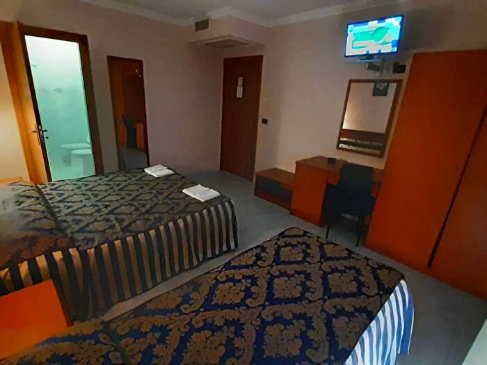 Casa con 6 locali in vendita in Via S Agnese, San Giovanni Rotondo