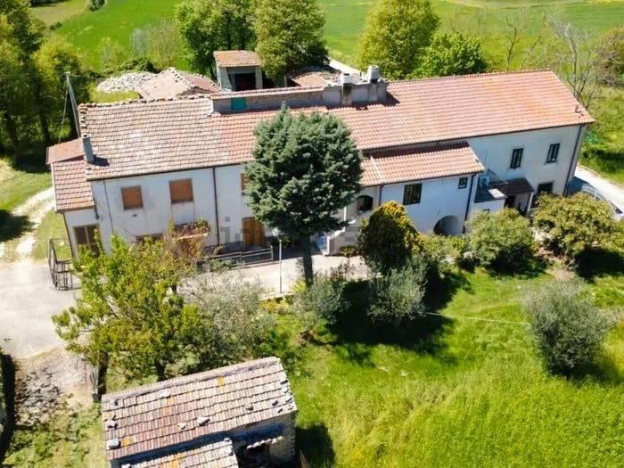 Casa con 6 locali in vendita in Contrada Coste, Morcone