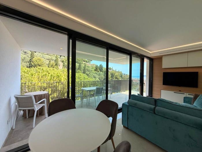 Appartamento trilocale in vendita in Via Luigi Borri, Fenarina Via Neghelli Collina di Ponente, Alassio