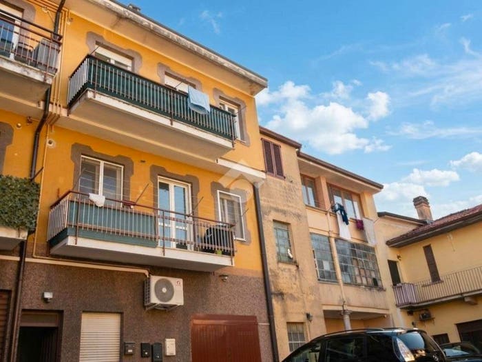 Appartamento trilocale in vendita in Via Sessa, Centro, Guanzate