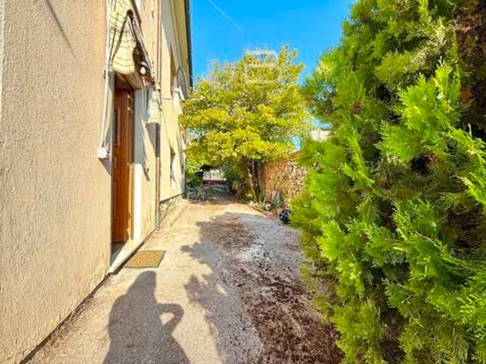 Appartamento con 5 locali in vendita in Via Francesca Nord Nn, Centro, Monsummano Terme