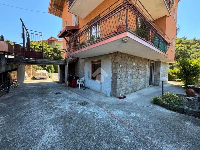 Appartamento quadrilocale in vendita in Via S Francesco D'Assisi, Lovere