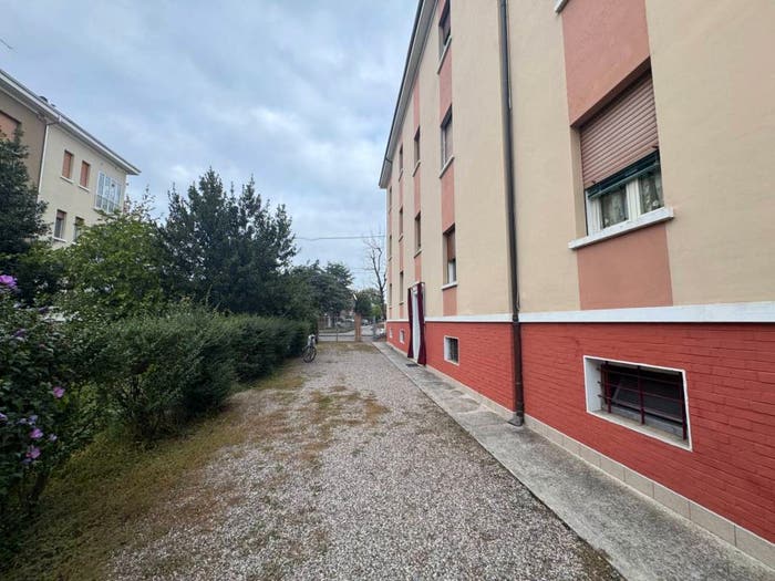 Appartamento con 5 locali in vendita in Curiel, Centro, Mirandola