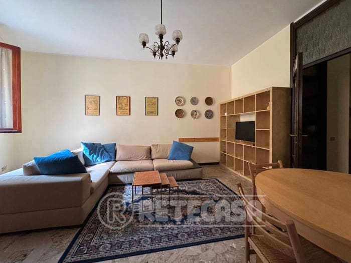 Appartamento trilocale in vendita in Via Ponte Furio, Centro Storico, Crema
