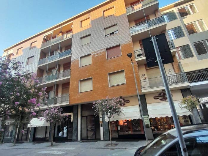 Appartamento quadrilocale in vendita in Via Pietro Ferrero, Borgo Piave Corso Europa Zona Ferrero, Alba