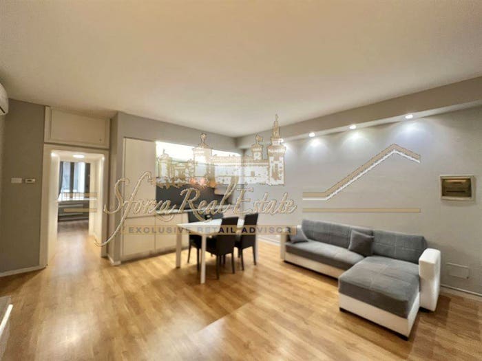 Appartamento bilocale in affitto in Viale Monte Santo, Porta Nuova, Milano