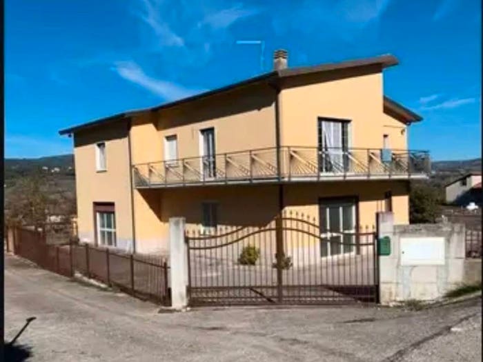 Casa con 5 locali in vendita in Contrada Civita, Teora