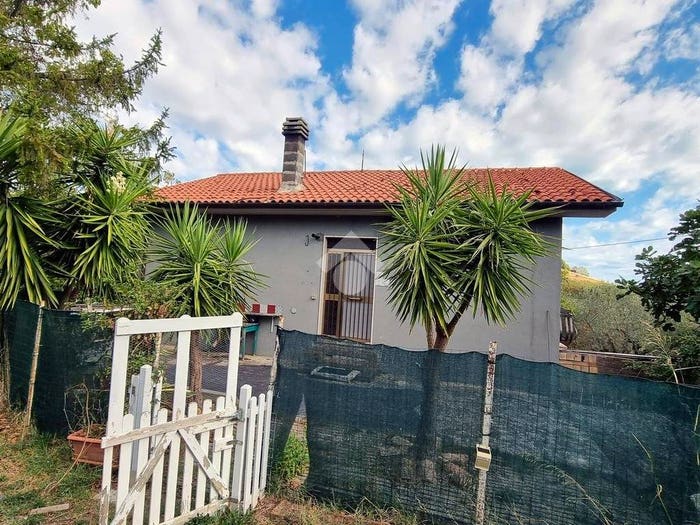 Casa con 5 locali in vendita in Contrada Fonte Pezzana, Acquaviva Picena