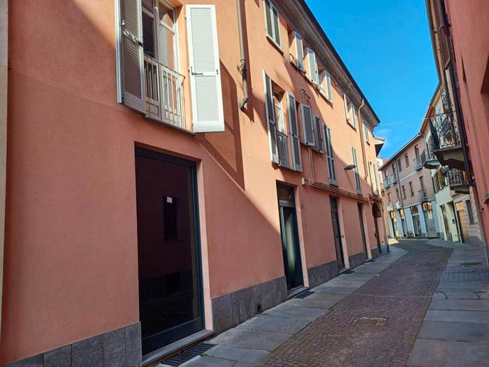Appartamento bilocale in vendita in Via Gazzano, Centro, Alba