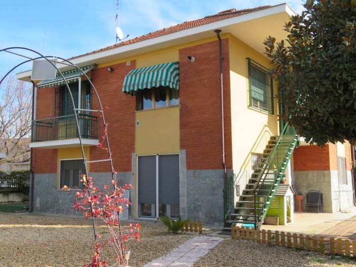 Appartamento quadrilocale in vendita in Via Fratelli Bandiera, Nichelino