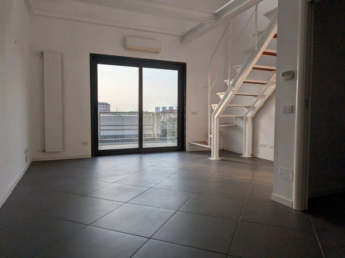 Casa quadrilocale in vendita in Dergano, Milano