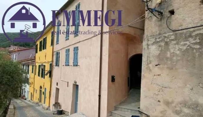 Casa con 6 locali in vendita in Via Edmondo DE AMICIS, Villa Guardia Villa Viani, Pontedassio