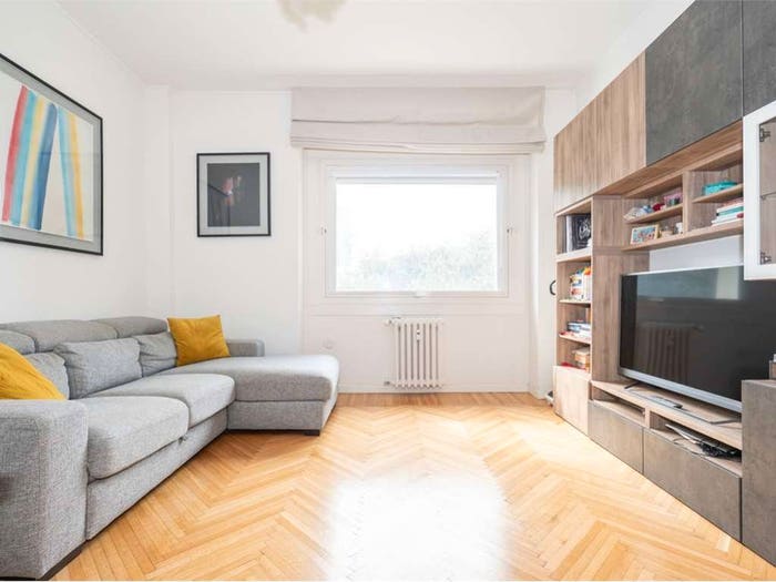 Appartamento trilocale in vendita in via bacchiglione, Corvetto, Milano